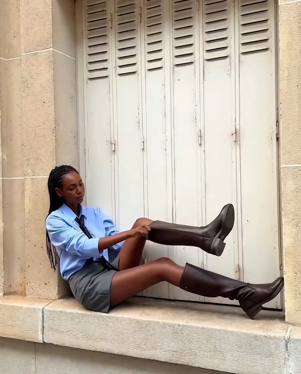 BOTAS ALTAS DE PIEL MOKA CON CREMALLERA BELÉN - Image 4