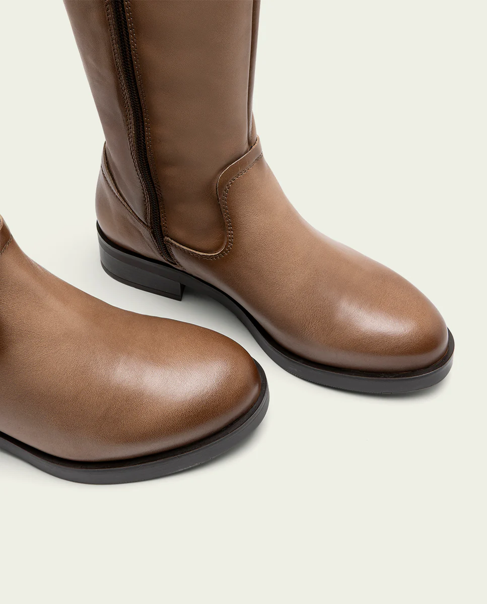 BOTAS ALTAS DE PIEL TAUPE CON CREMALLERA BELÉN - Image 4