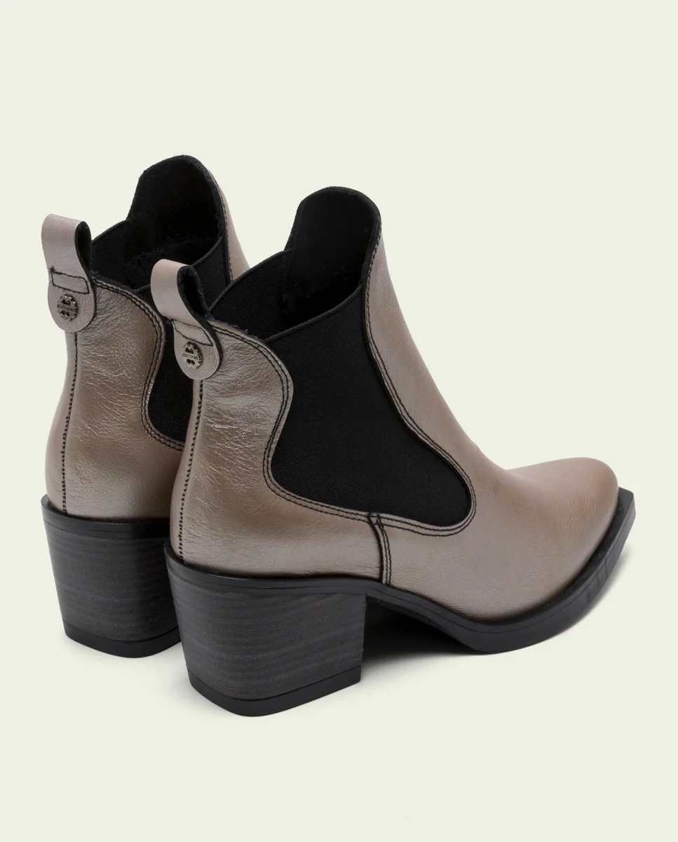 BOTINES COWBOY DE PIEL PLATINO METALIZADA FANNY - Image 3