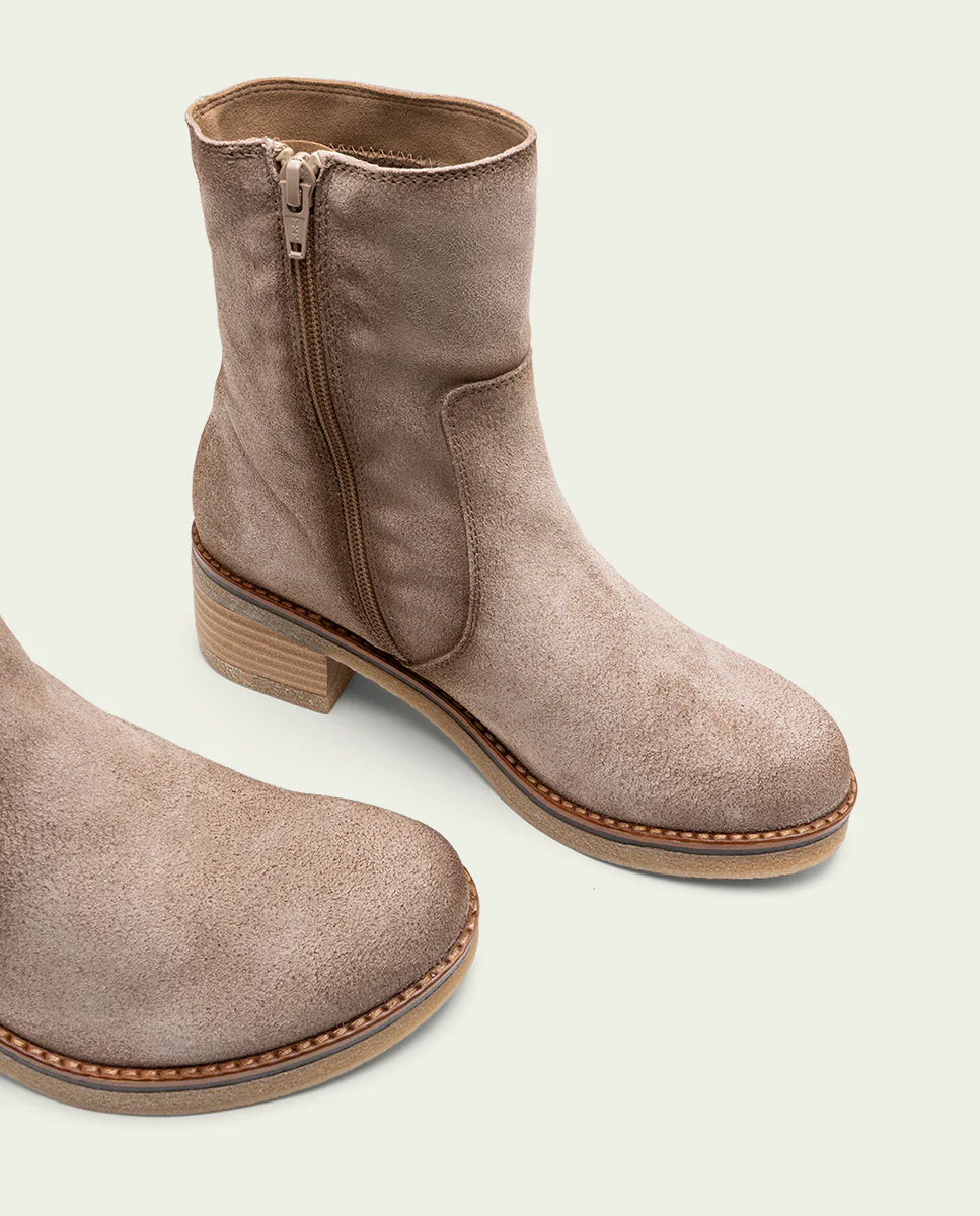 BOTINES DE PIEL ARENA CON CREMALLERA DANIELA - Image 4