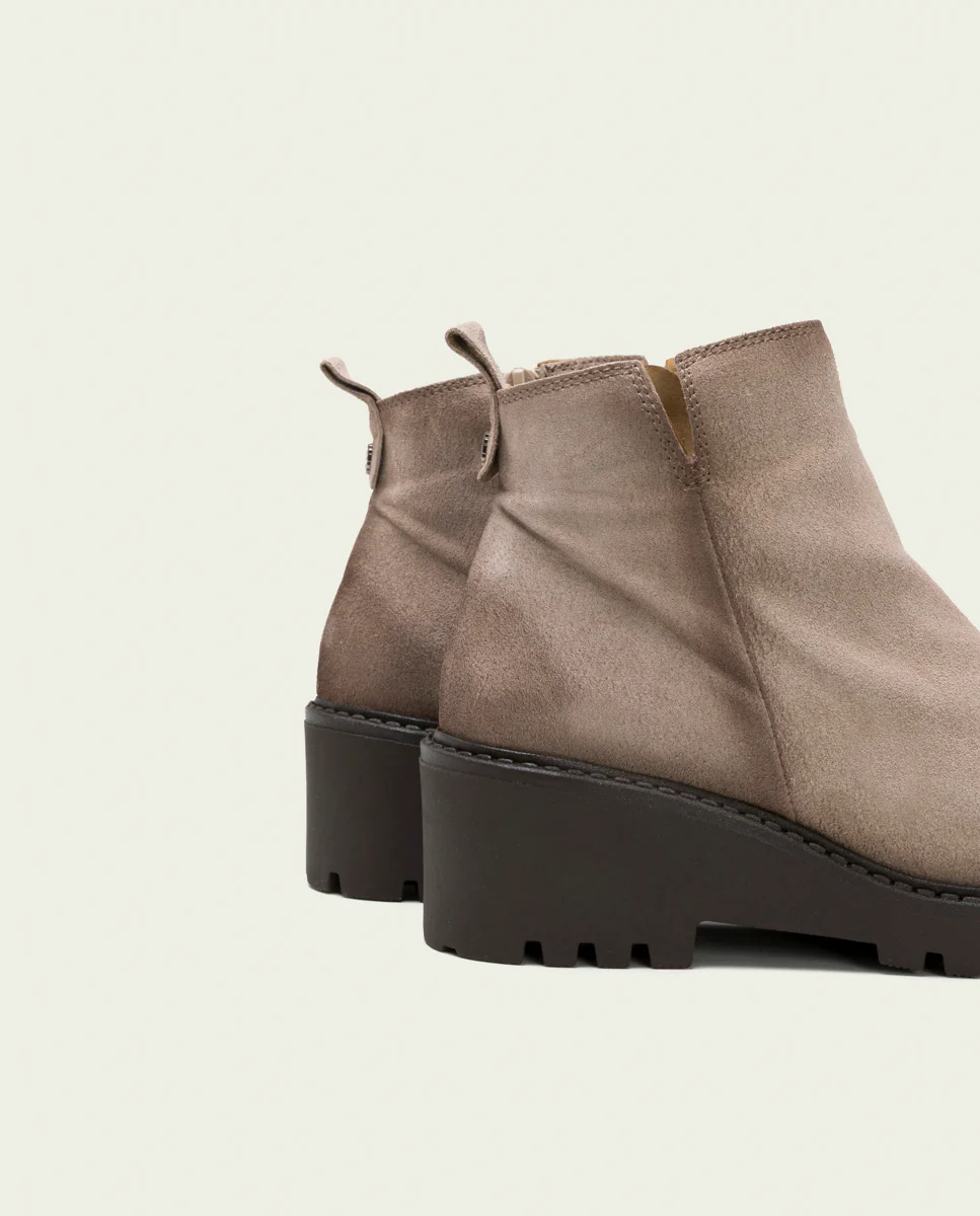 BOTINES DE PIEL CON CUÑA Y CREMALLERA ARENA ELISA - Image 5