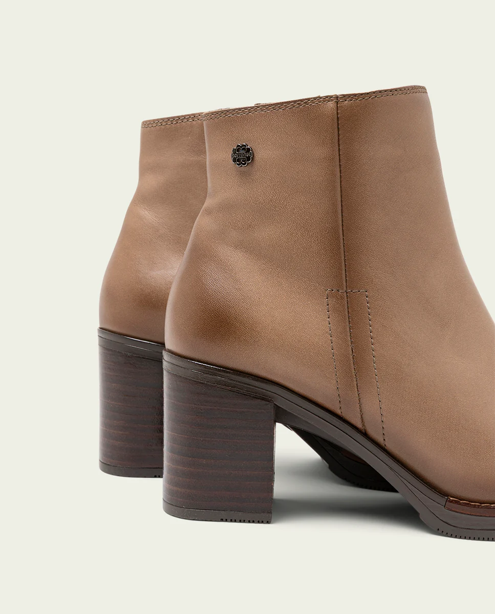 BOTINES DE PIEL DE TACÓN TAUPE RANIA - Image 6