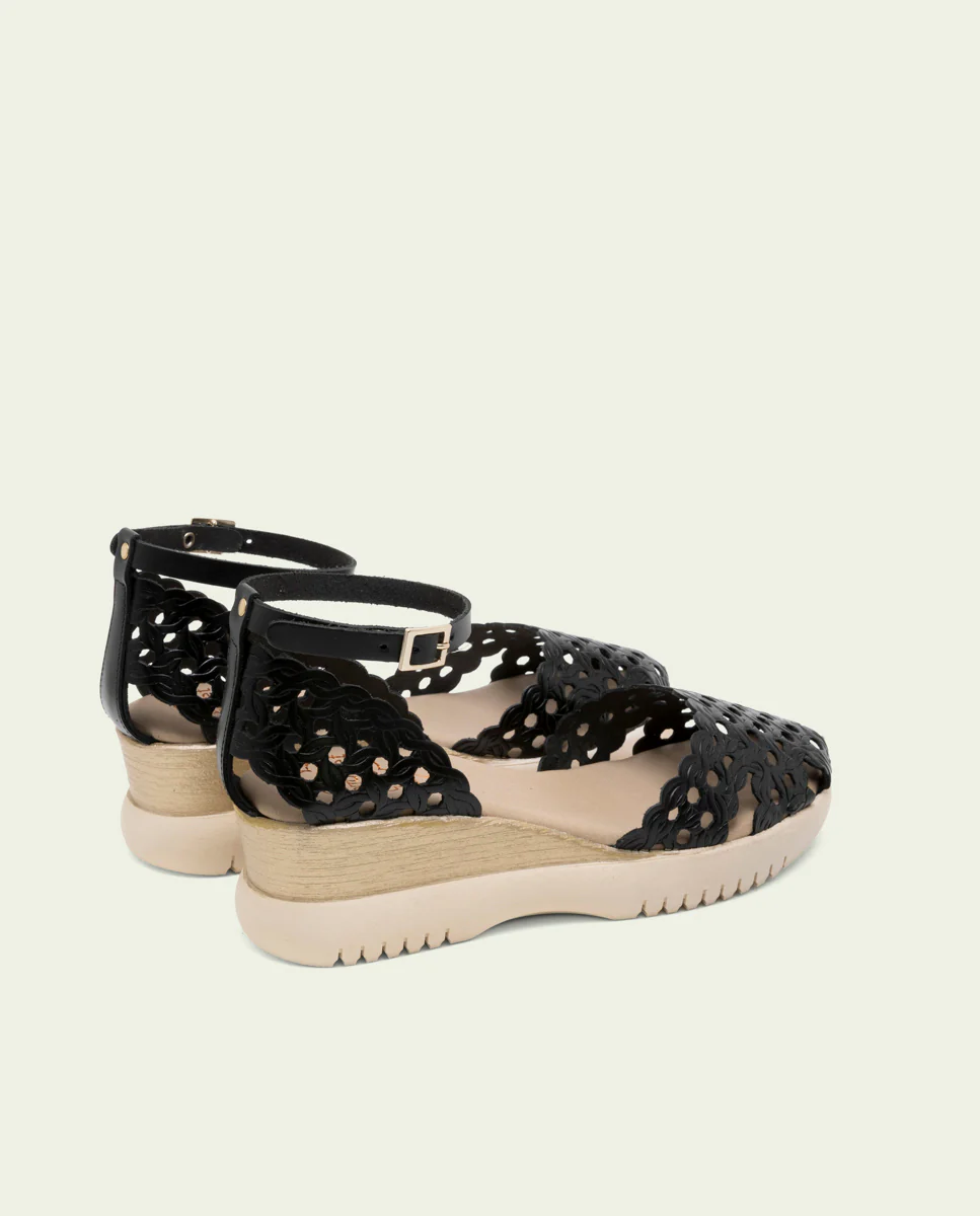 SANDALIA DE CUÑA DE PIEL TRENZADA EVA NEGRO - Image 3