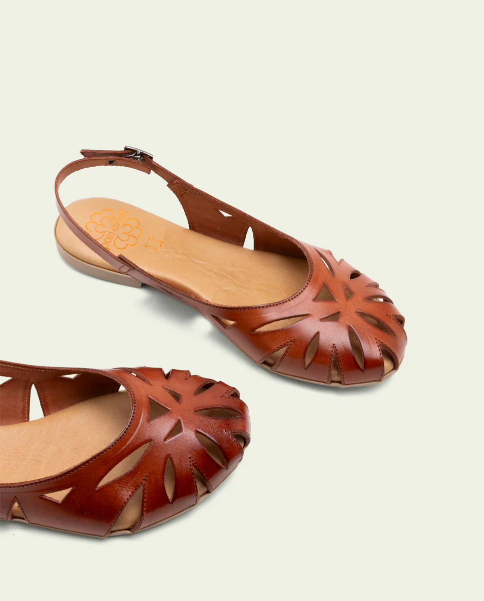 SANDALIA PLANA PIEL ANDREA CUERO - Image 5